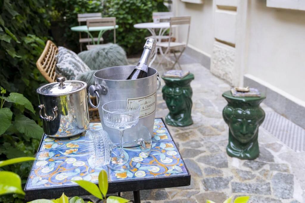 Luxury Bohemian Suite With Private Garden In Milan Exterior photo